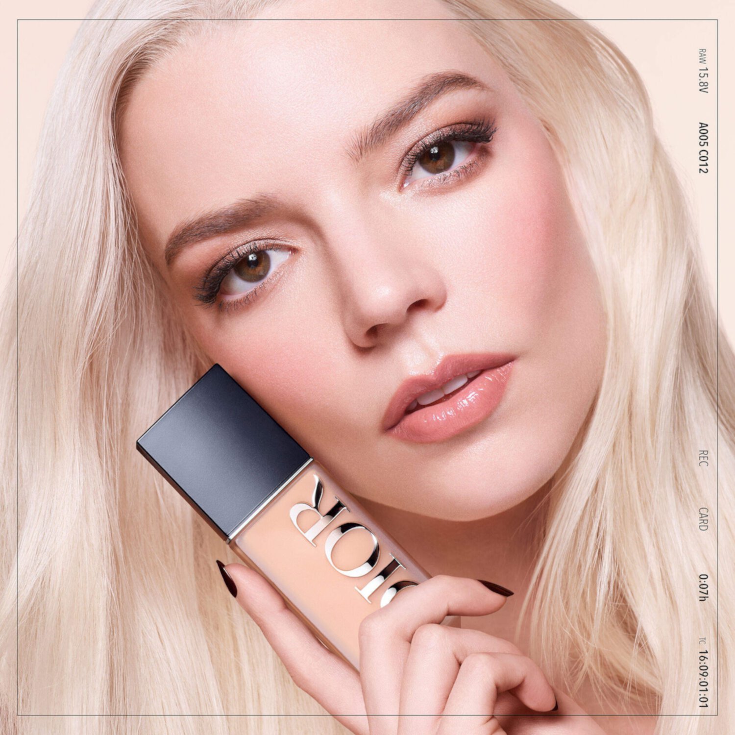 Матирующий тональный крем Dior Forever Skin Wear - 2N Neutral, 30 мл — изображение 6