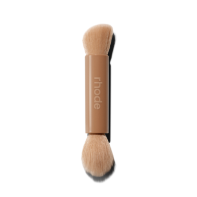 Двусторонняя компактная кисть для макияжа RHODE Pocket Brush